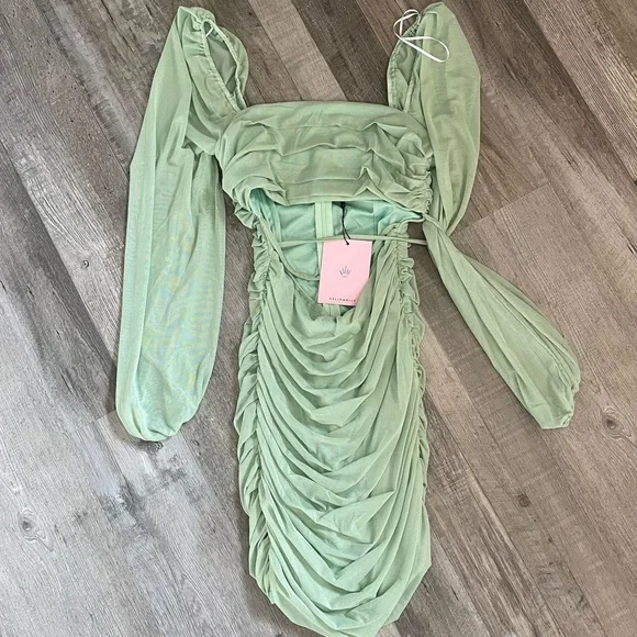 Hello Molly Long Flight Dress - Picture 4 of 6